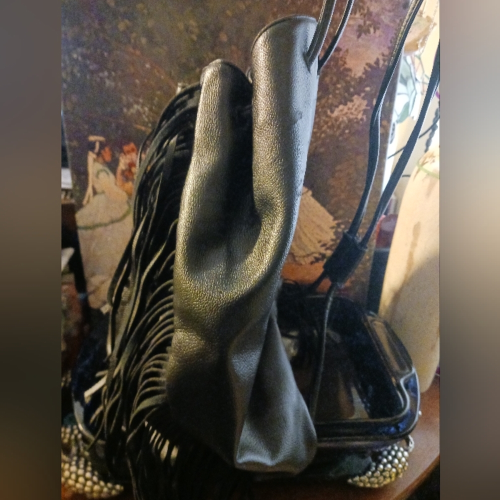 Victoria’s Secret fringe "New" backpack🎒 Size 13"×15"×6",🛍 A FABULOUS GIFT 🎁 - Picture 2 of 4